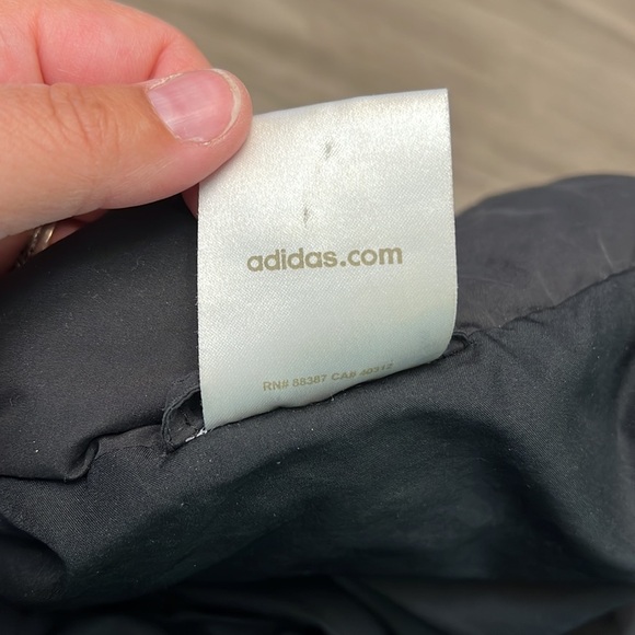 ADIDAS BLACK QUILTED ZIP UP JACKET MEDIUM - Picture 16 of 17